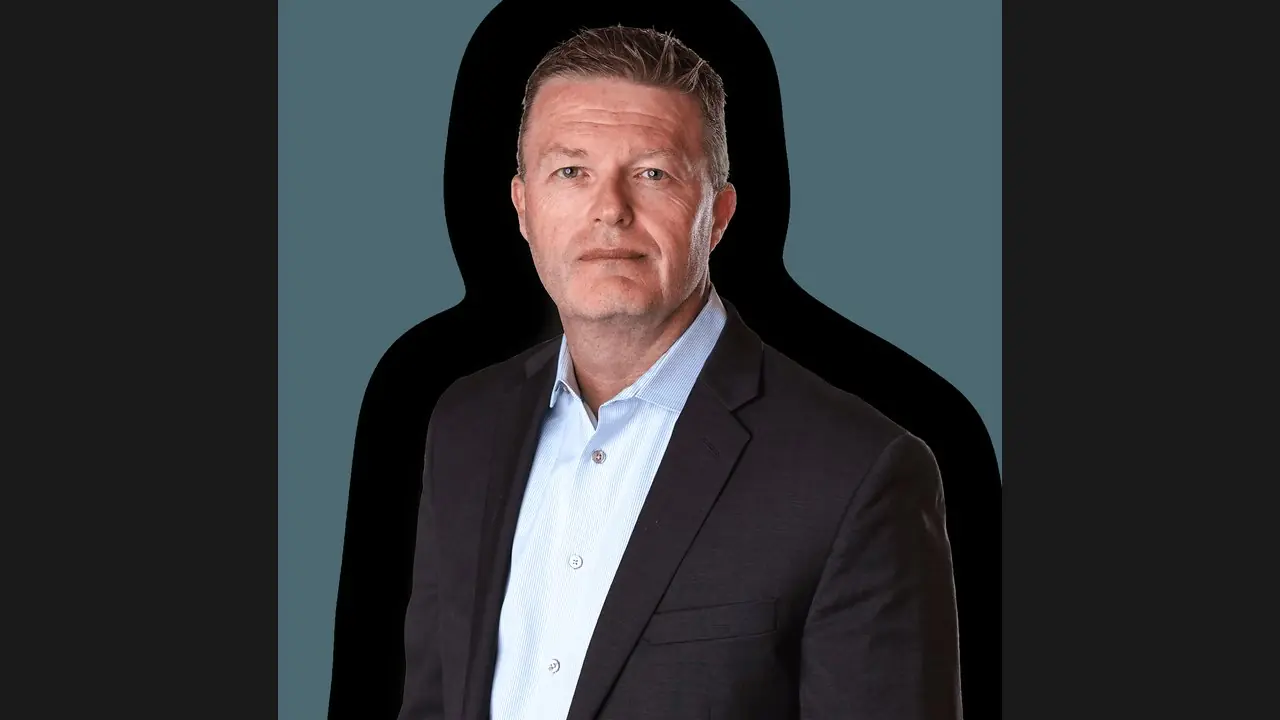 Clarington mayor-elect Tom Dingwall in a suit in his 2026 campaign portrait.
